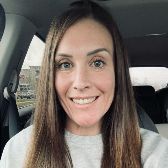 Meet your Posher, Sarah - Picture 1 of 1